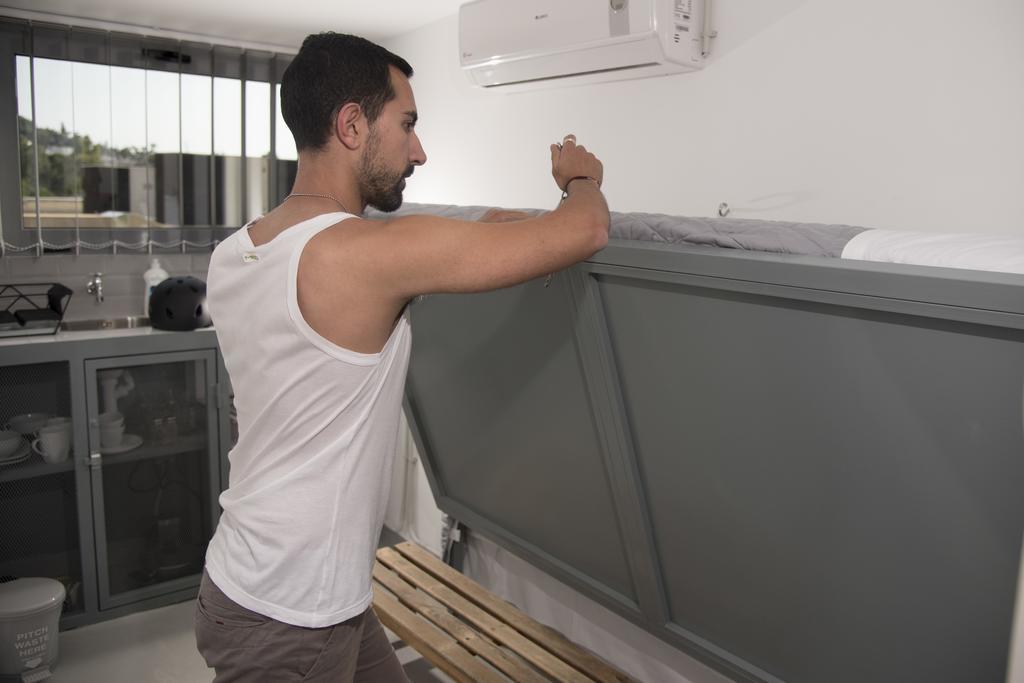 Monastiraki Citycenter Sleepbox- Unspoiled Athens Apartments Exterior foto